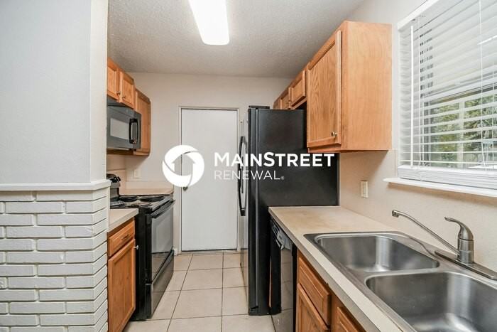 5733 Michigan Ave - Photo 7 of 16