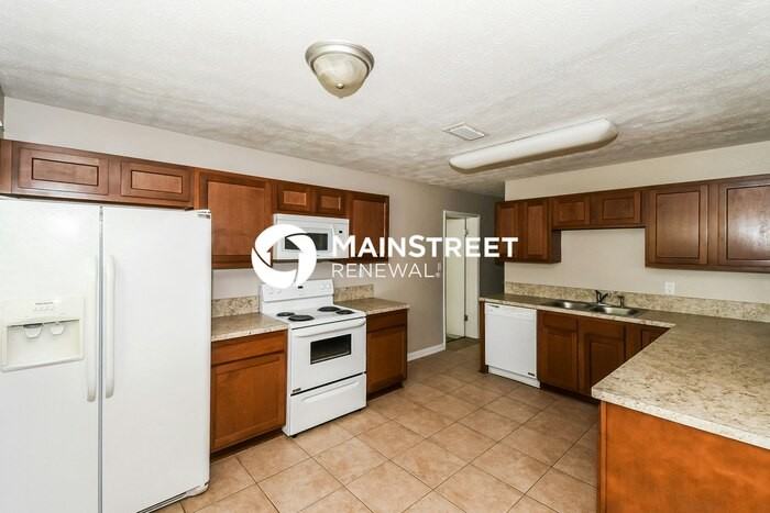 6505 Parvin Dr - Photo 5 of 16