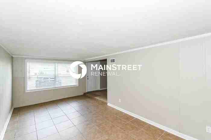 6505 Parvin Dr - Photo 7 of 16