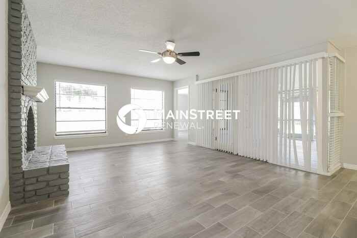 2631 Maxwell Dr - Photo 4 of 16