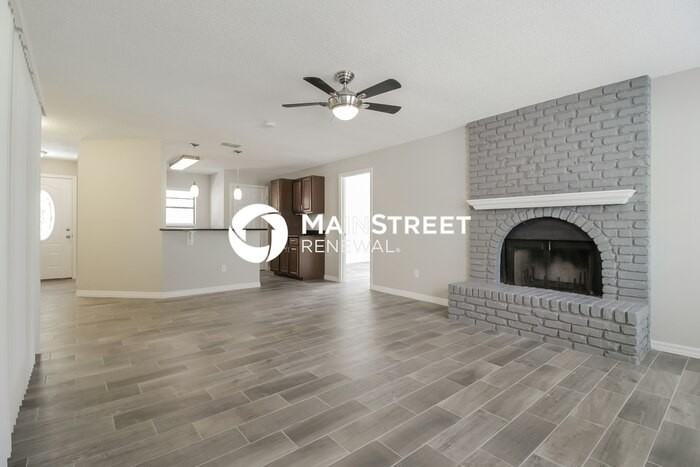 2631 Maxwell Dr - Photo 5 of 16
