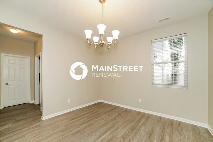 6246 Waverly Ln - Photo 3 of 17