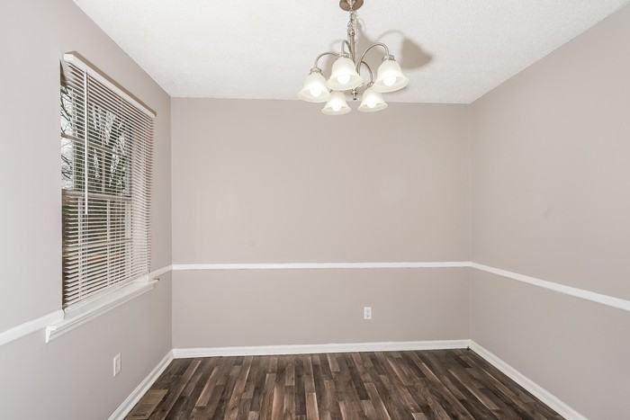 1333 Turf Dr - Photo 4 of 10