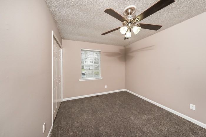 1333 Turf Dr - Photo 6 of 10