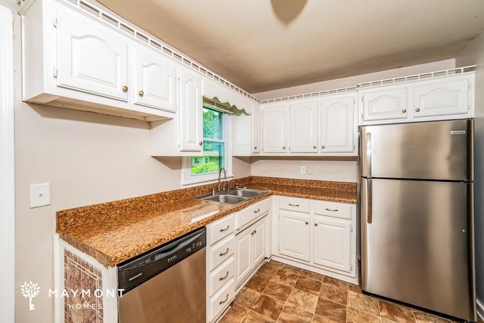 2405 Reed Rd Ne - Photo 6 of 12