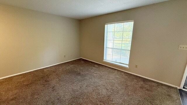 4219 E 56th St - Photo 2 of 17