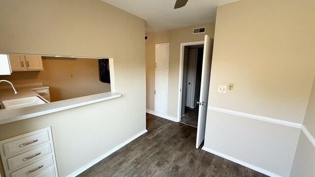 4219 E 56th St - Photo 7 of 17