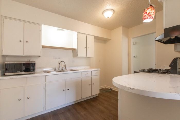 3920 Redstone Rd - Photo 4 of 17