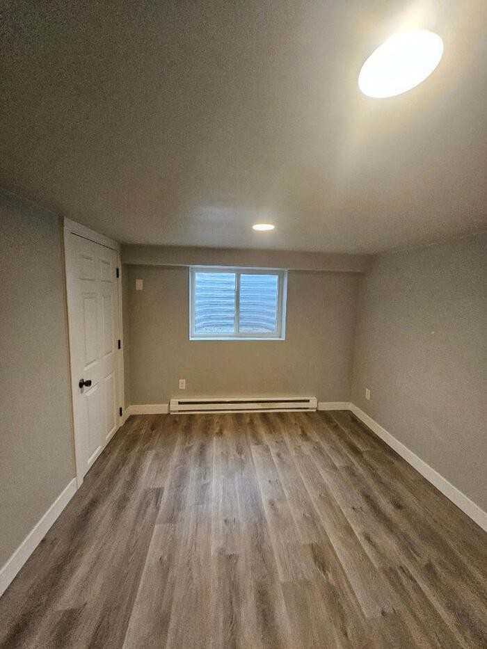 418 W 3rd St - Photo 5 of 12