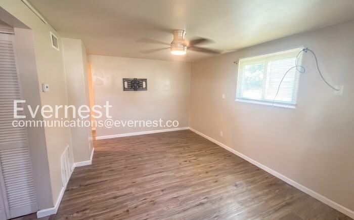 970 Concord Ave - Photo 6 of 17