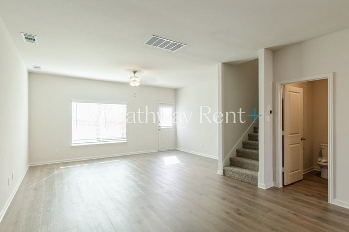 932 Crimson Wolf Rd - Photo 4 of 19
