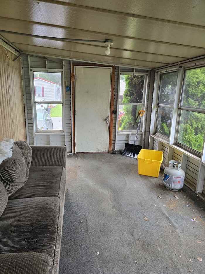 350 Sandybrook Dr - Photo 6 of 21