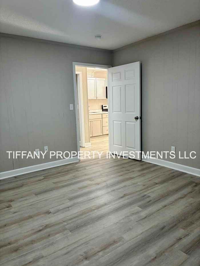 1032 New Beginnings Ave #A - Photo 6 of 11