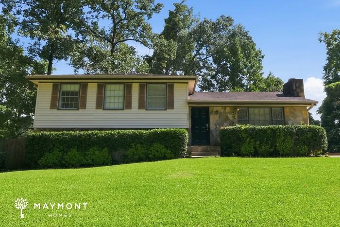 8455 Magnolia Dr