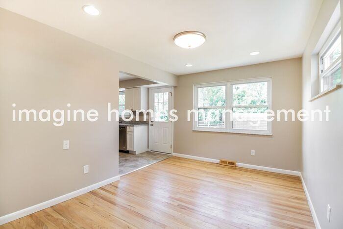 607 W Kemper Rd - Photo 7 of 22