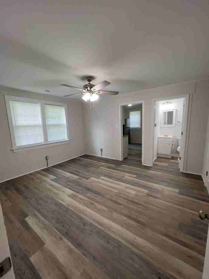 1716 Freeman St Se #A - Photo 2 of 5