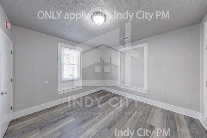 53 E Raymond St - Photo 7 of 26