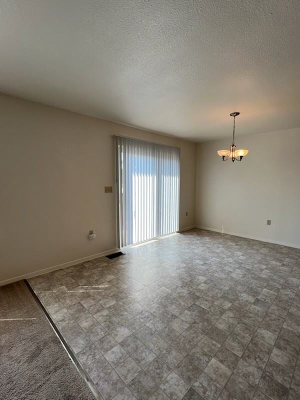 323 Norbeck Ct - Photo 3 of 10