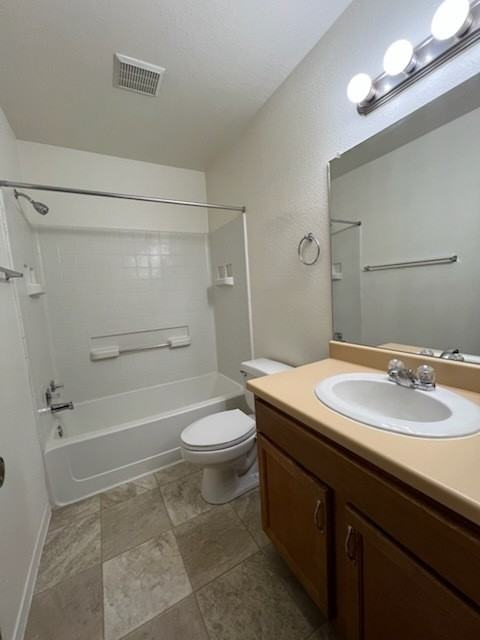 323 Norbeck Ct - Photo 7 of 10