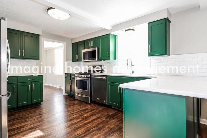 1960 Stoney Hill Dr - Photo 6 of 19
