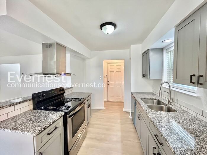 1800 Heidelberg Dr - Photo 4 of 23