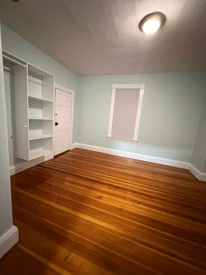 420 Hyde Park Ave #NA - Photo 7 of 20