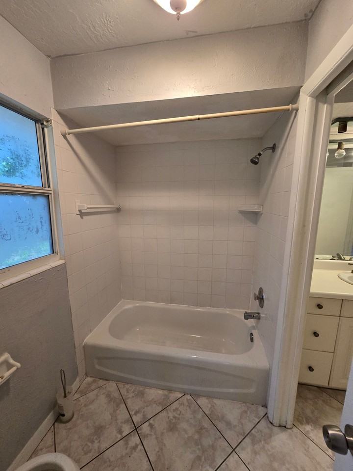 3413 Sherwood Dr #B - Photo 7 of 12