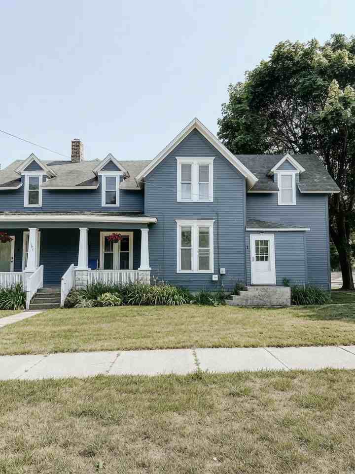 701 Maple St #3 - Photo 3 of 11