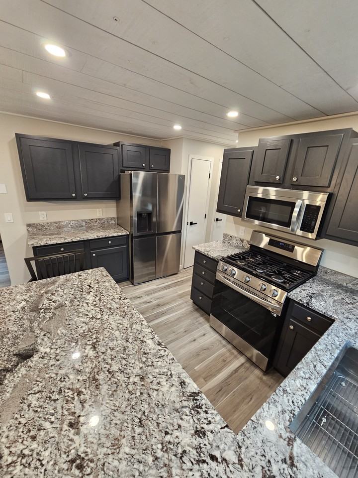 612 4th St N #NA - Photo 7 of 25