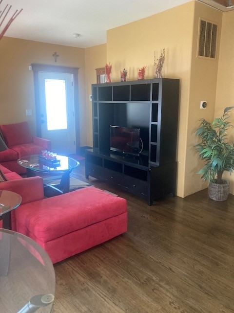 90 Seaview Ave - Photo 3 of 8