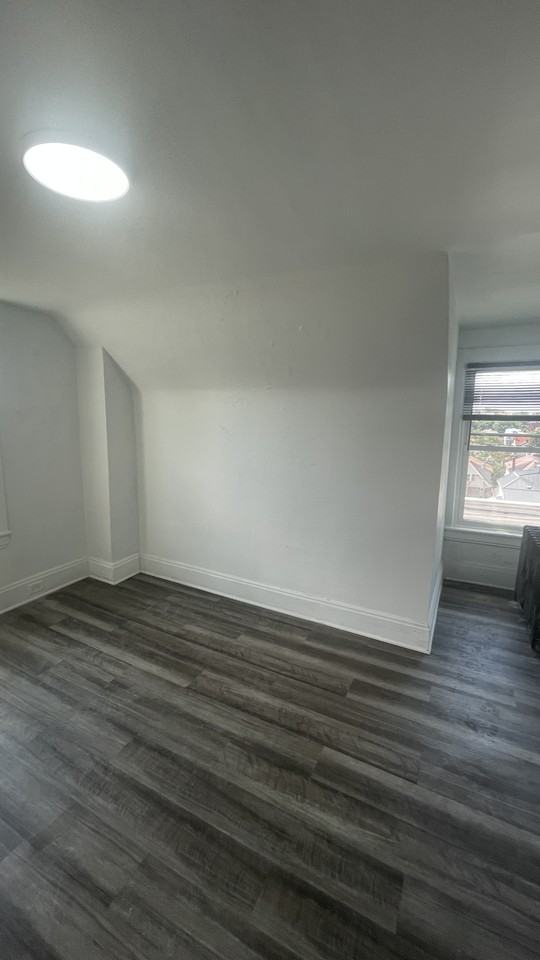 119 Margaret St #NA - Photo 2 of 20