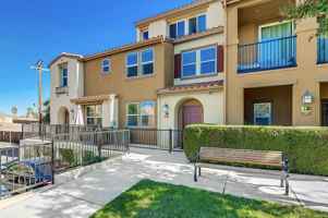 featured image of 4300 Newton Ave #61