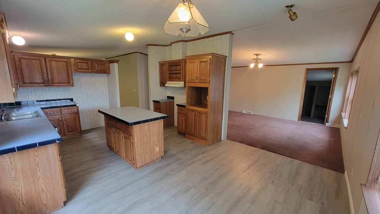 1634 Hilda St #NA - Photo 5 of 16