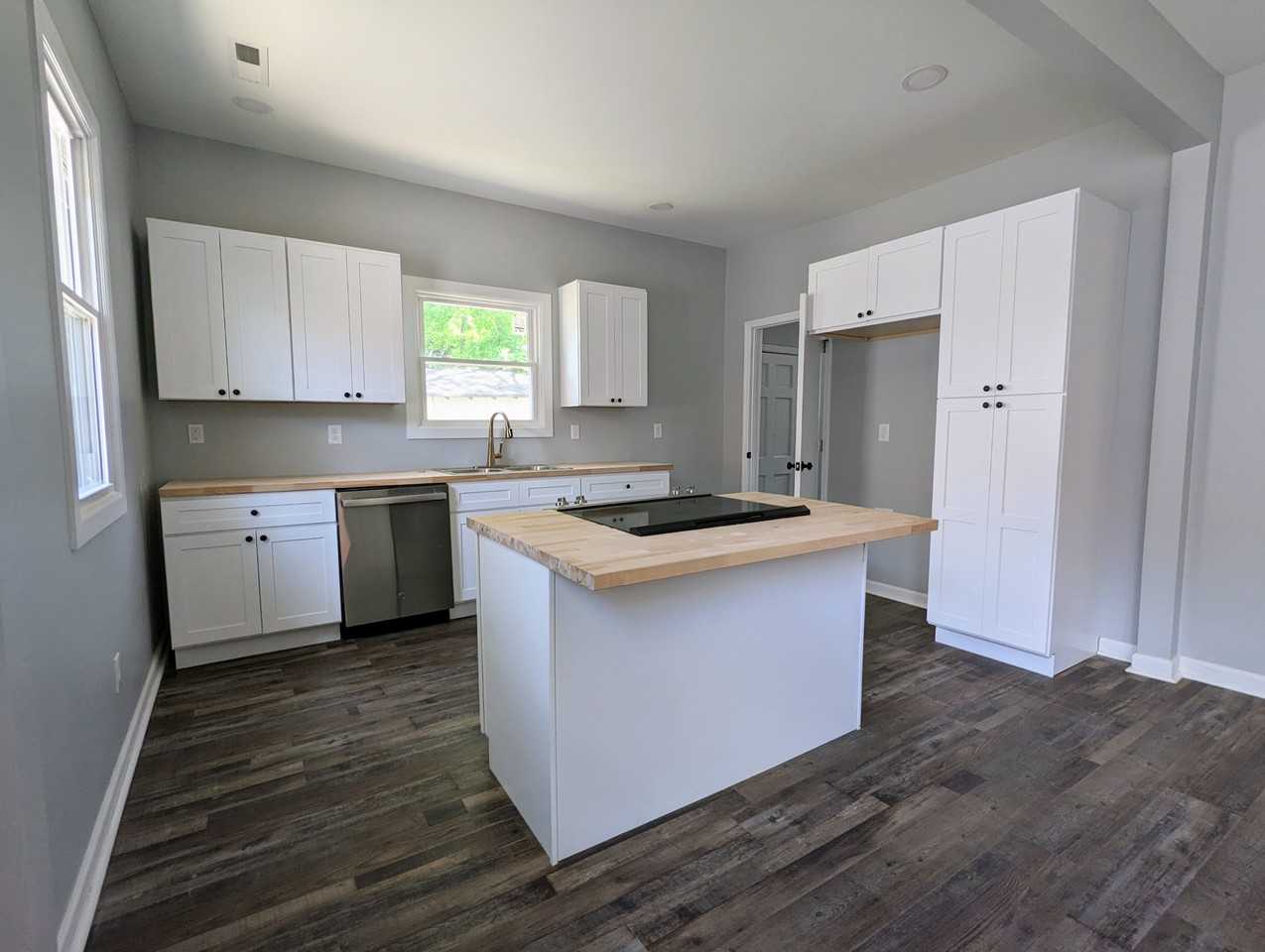 1004 S Beech St #NA - Photo 7 of 12