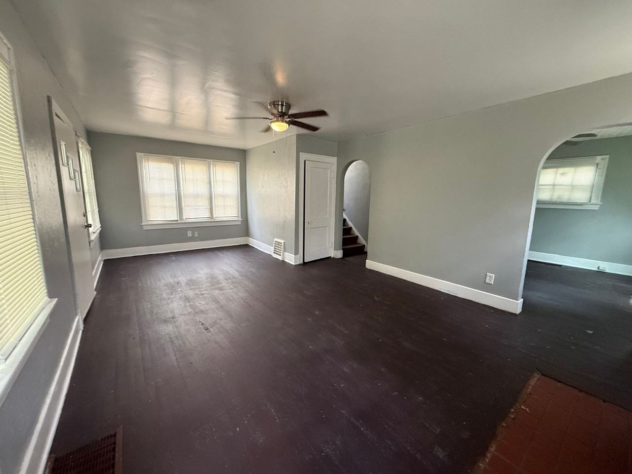 745 Noble Ave #NA - Photo 3 of 12