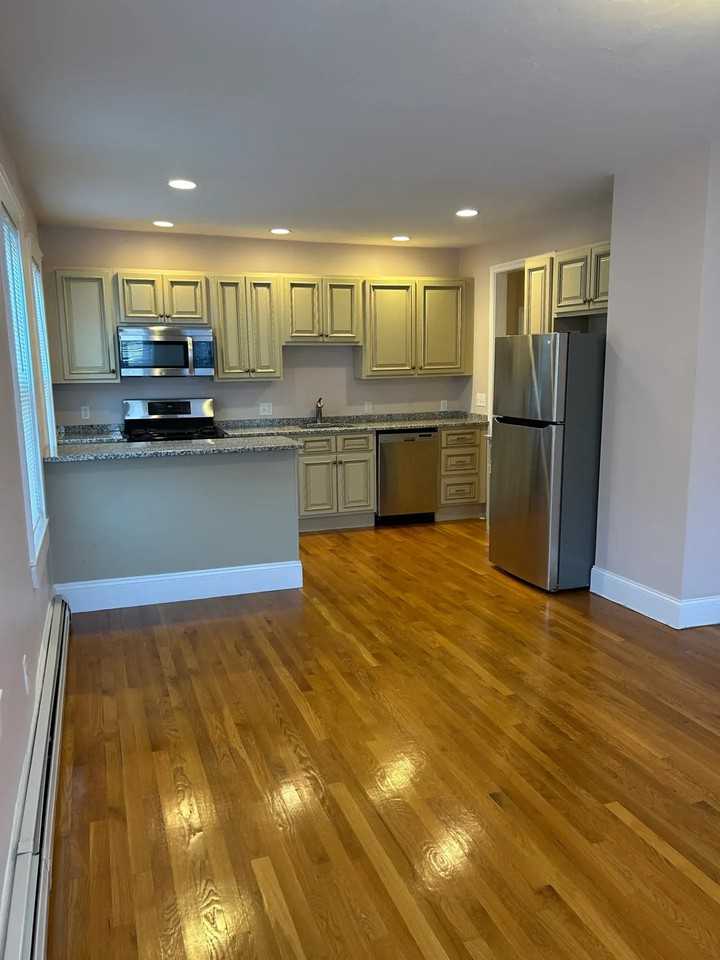 43 Savin Ave #1 - Photo 2 of 7