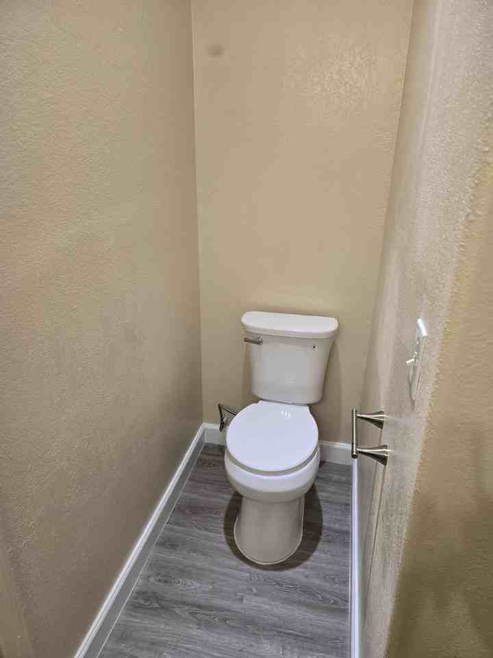 1121 N 25th Pl #1 - Photo 4 of 27