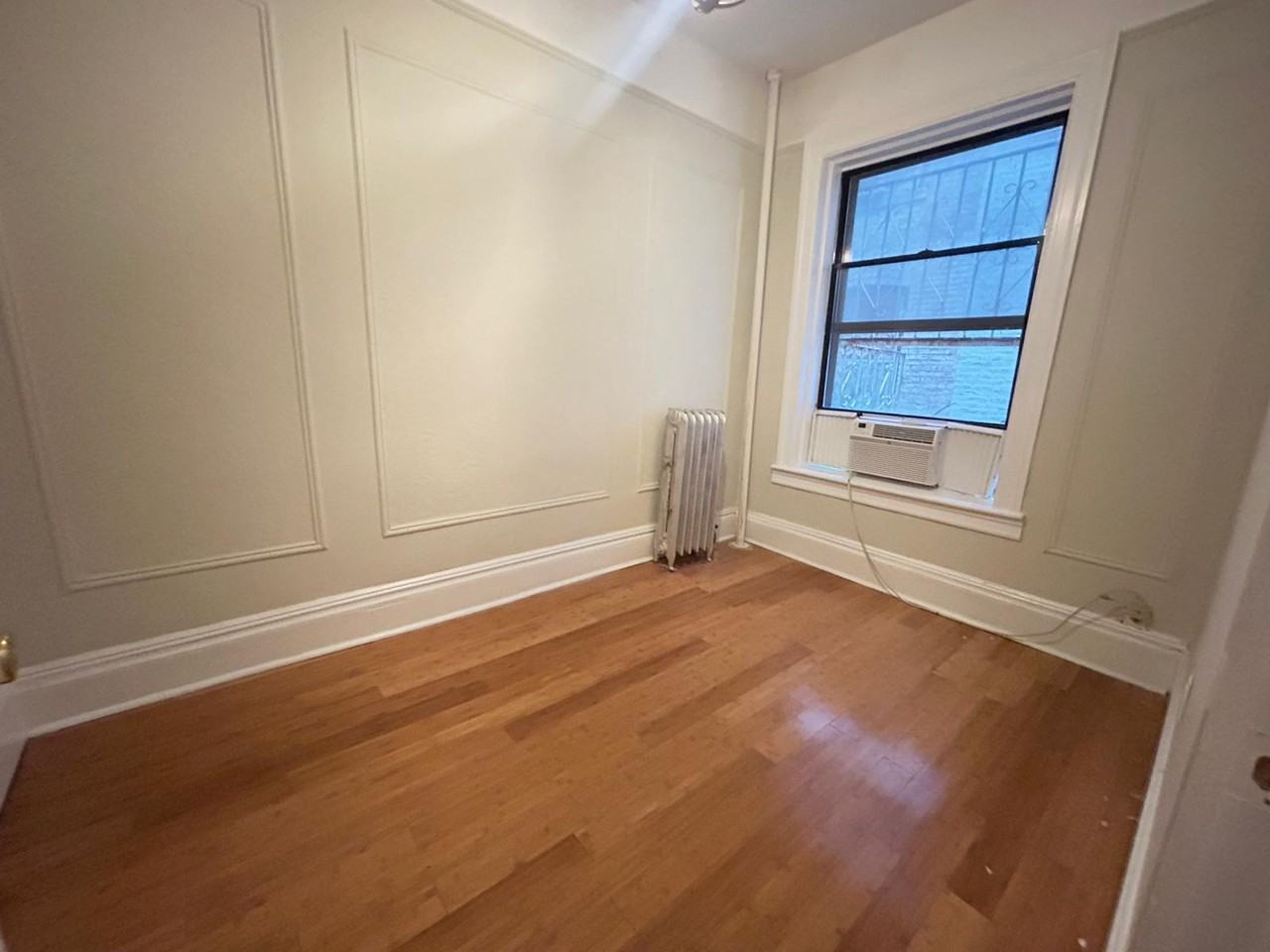 380 Saint Johns Pl #3L - Photo 5 of 15