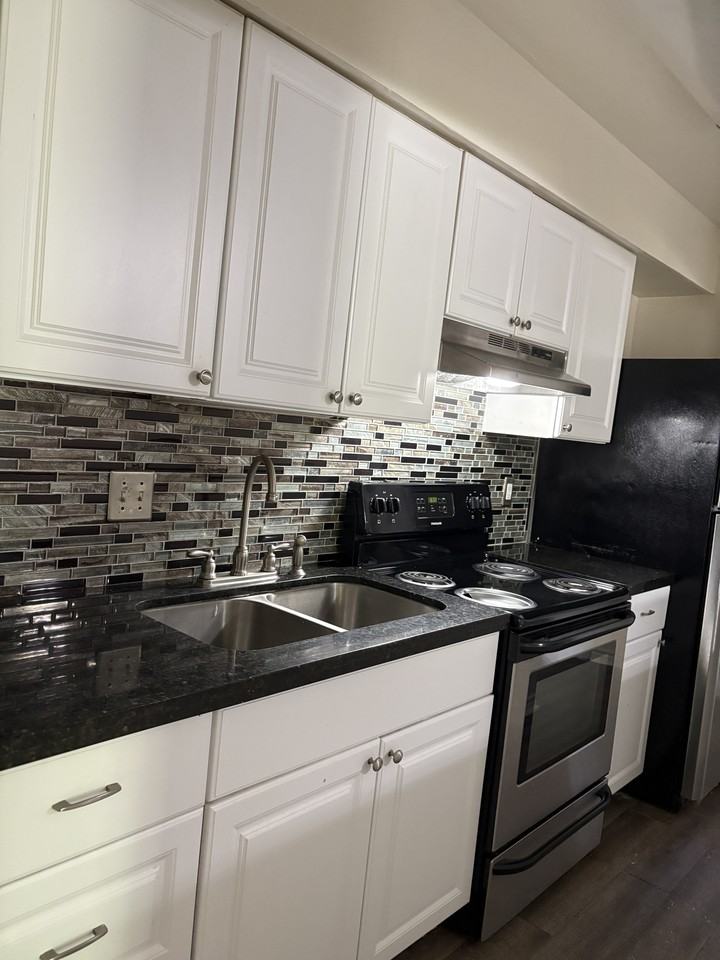 2919 Prairie Flower Cir #C - Photo 2 of 4