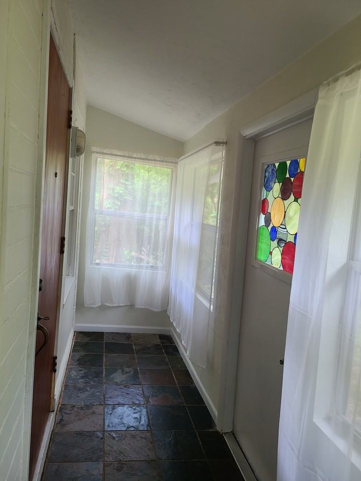 3506 Nw 5th St #NA - Photo 4 of 13