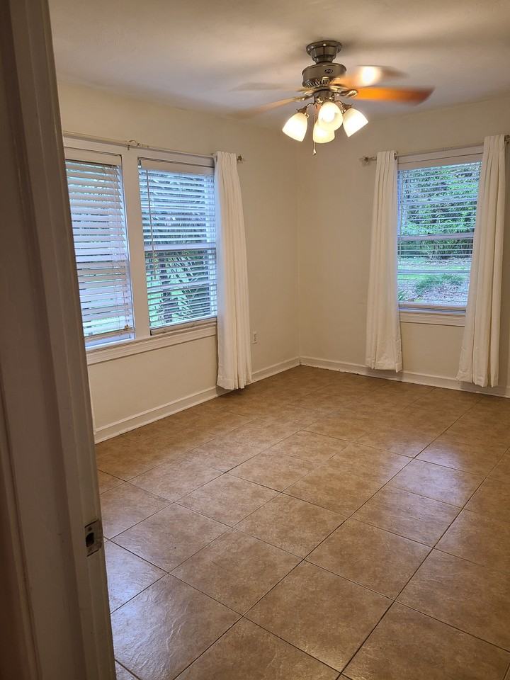 3506 Nw 5th St #NA - Photo 7 of 13