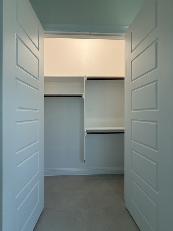 917 E Tucker St #NA - Photo 7 of 20