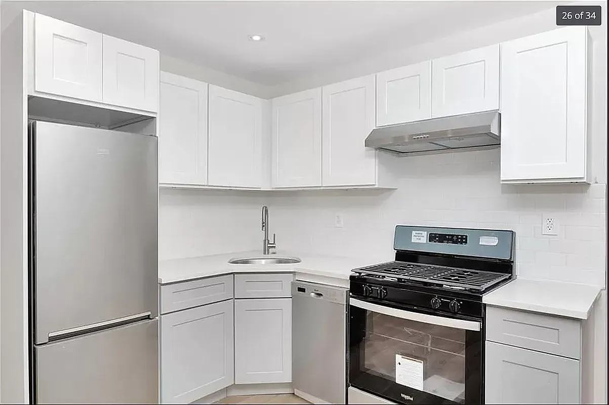 217 Lexington Ave - Photo 4 of 8