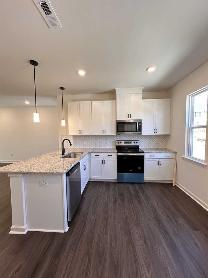 3010 Spline Cir #3010 - Photo 3 of 12