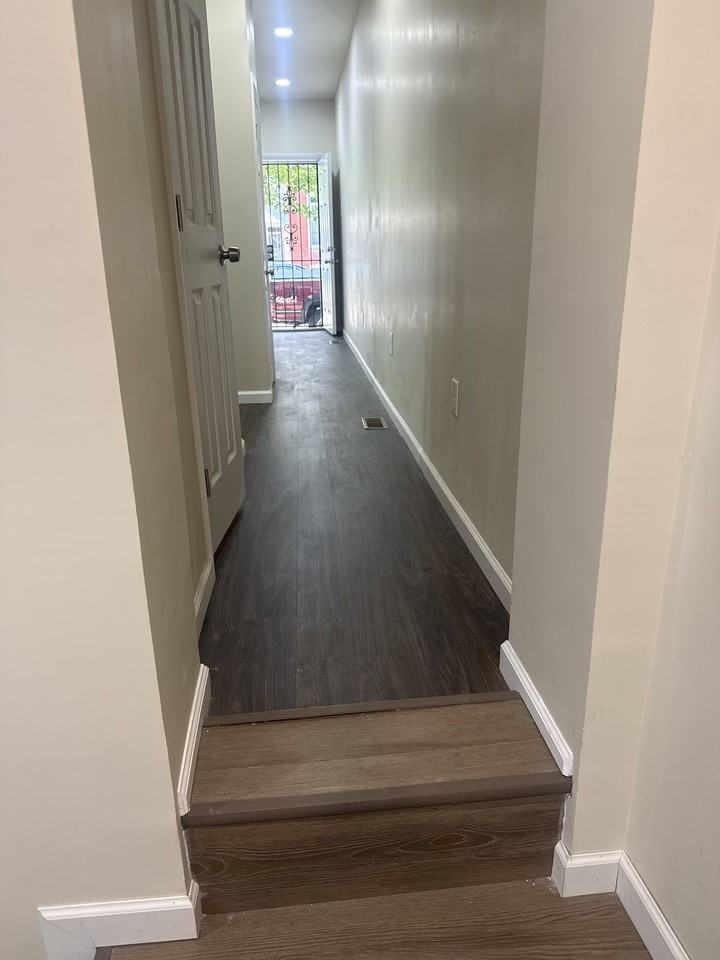 1839 Ramsay St #1 - Photo 4 of 13