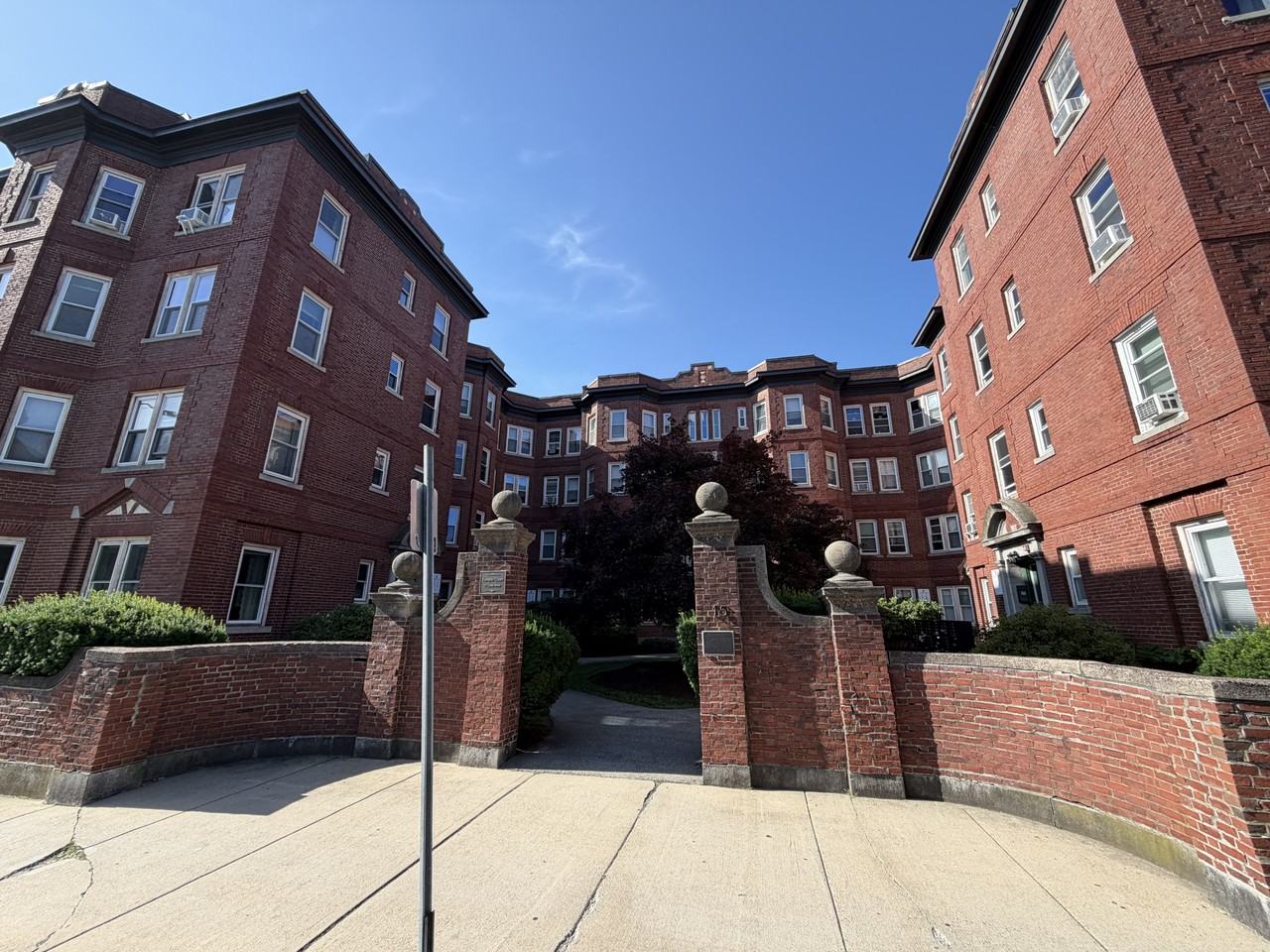 15 Lynde St #26 - Photo 7 of 11