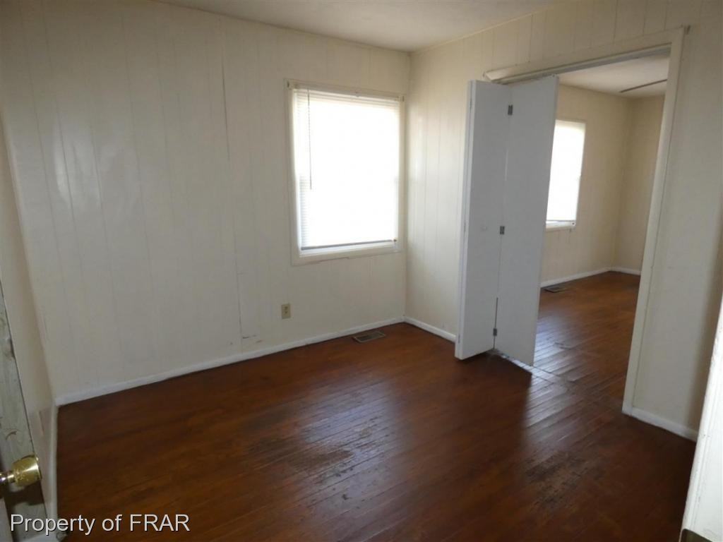 301 Desmond Dr #NA - Photo 2 of 12