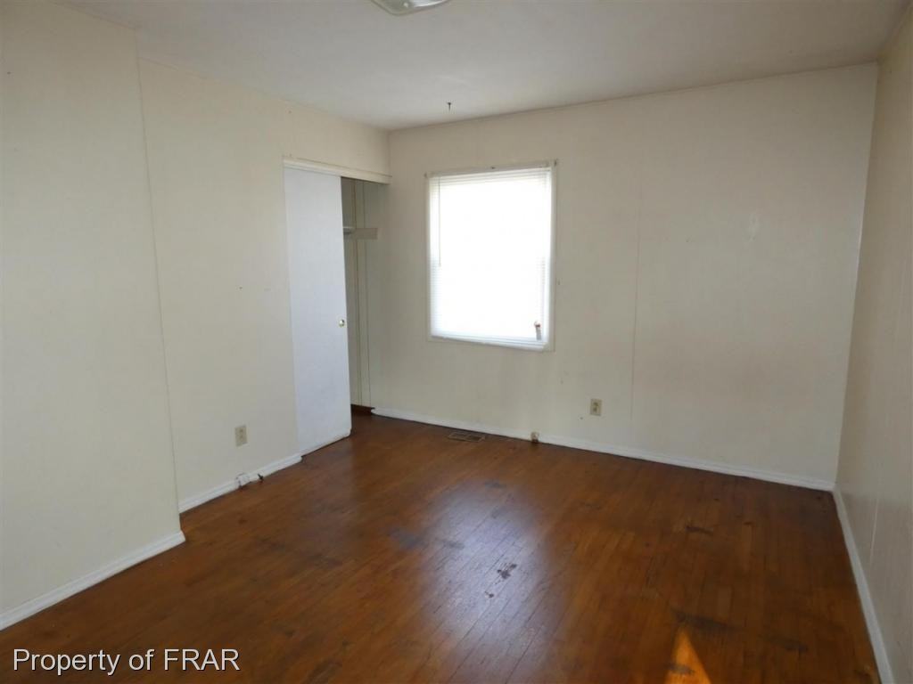 301 Desmond Dr #NA - Photo 7 of 12