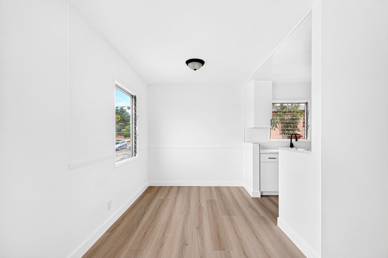 4777 San Vicente Blvd #8 - Photo 4 of 13