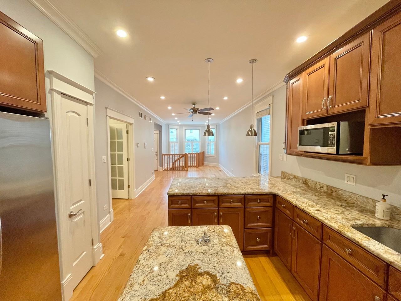 3448 N Damen Ave #1 - Photo 6 of 27
